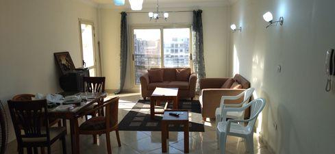 للإيجار شقة جديدة 130 م بكمبوند دار مصر  