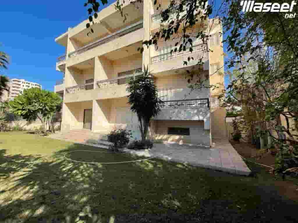 Building for sale in Al Ajmi 