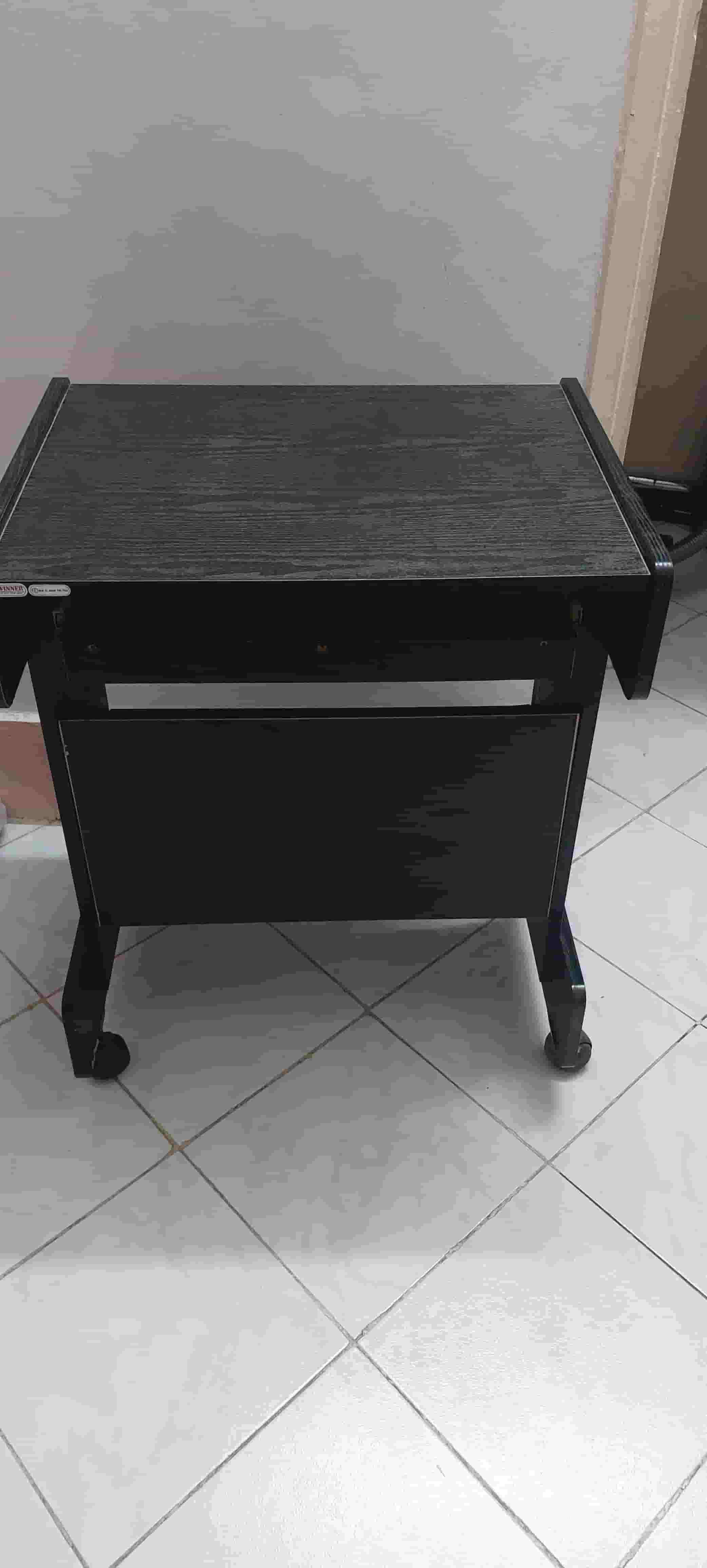 مكتب كمبيوتر