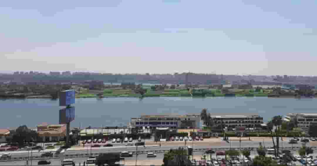 للايجار شقة بكورنيش المعادى