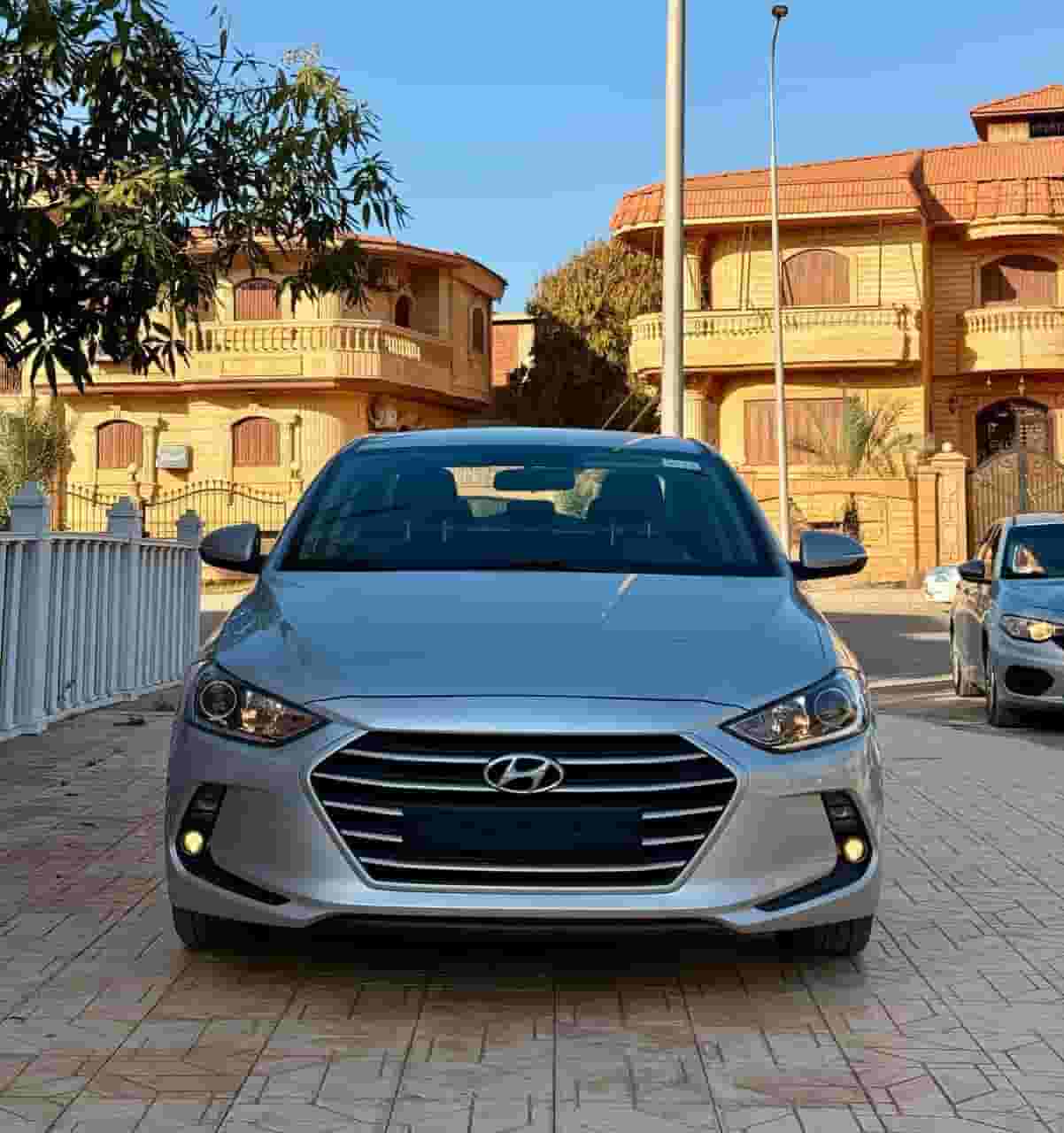 HYUNDAI AVANTI 2018