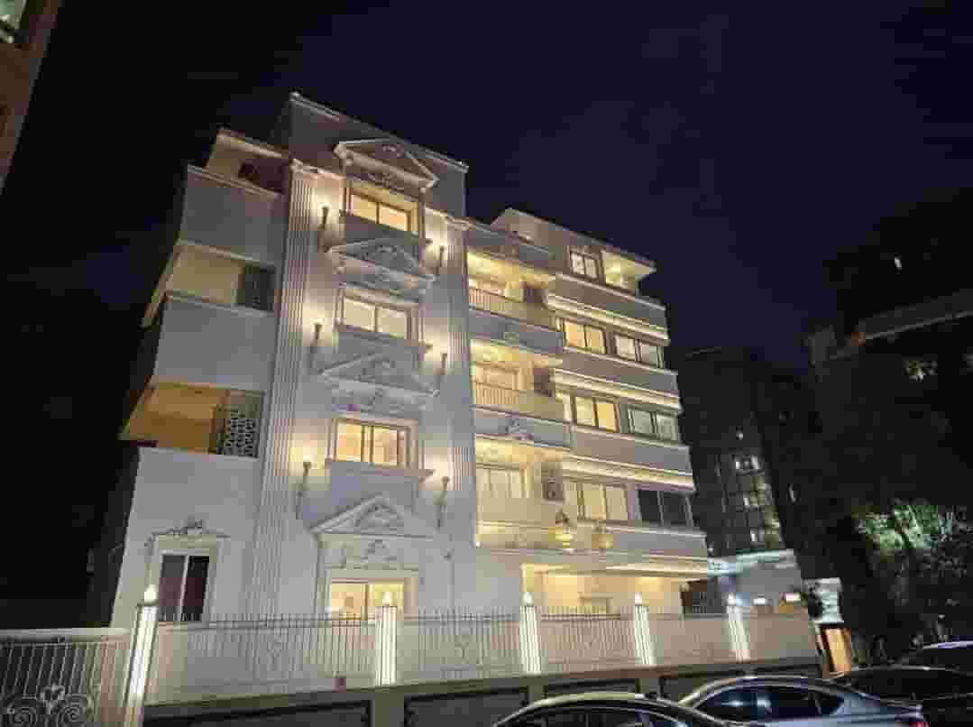 A complete building in Dokki for sale