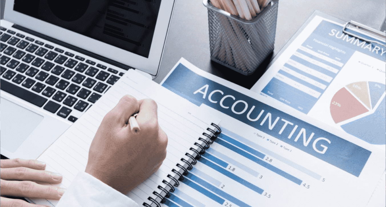 مدير مالي خبرة يبحث عن فرص عمل سواء دوام كامل او ريموت