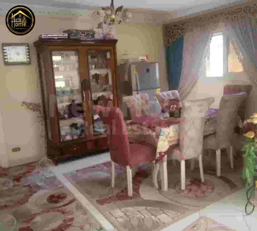 شقة للبيع ميامى من شارع خليل حمادة
