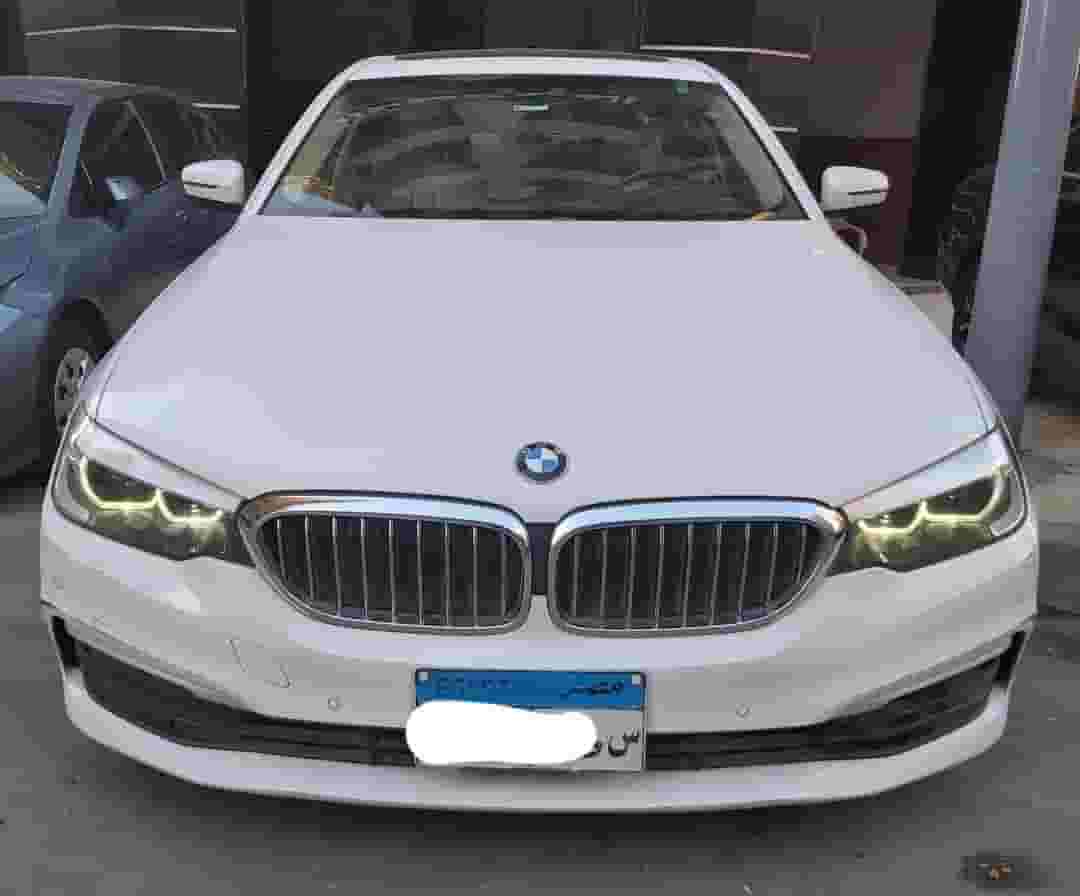 بي إم دبليو 520i 2019