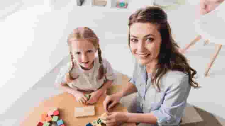 Families have a nanny and an elderly babysitter to work 