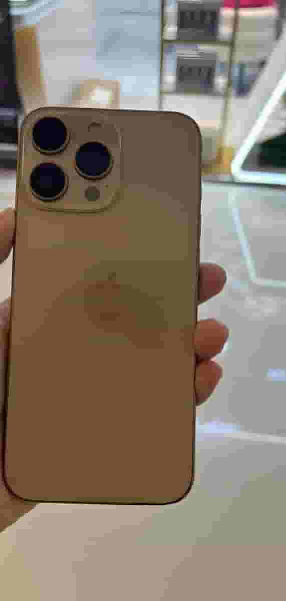 Similar to iPhone 16 Pro Max