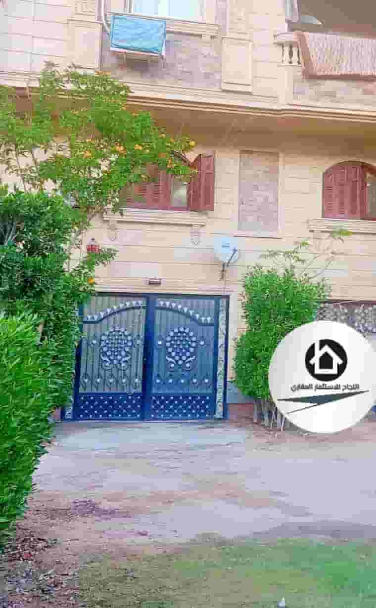 For sale an apartment with ground floor and basement in New Damietta