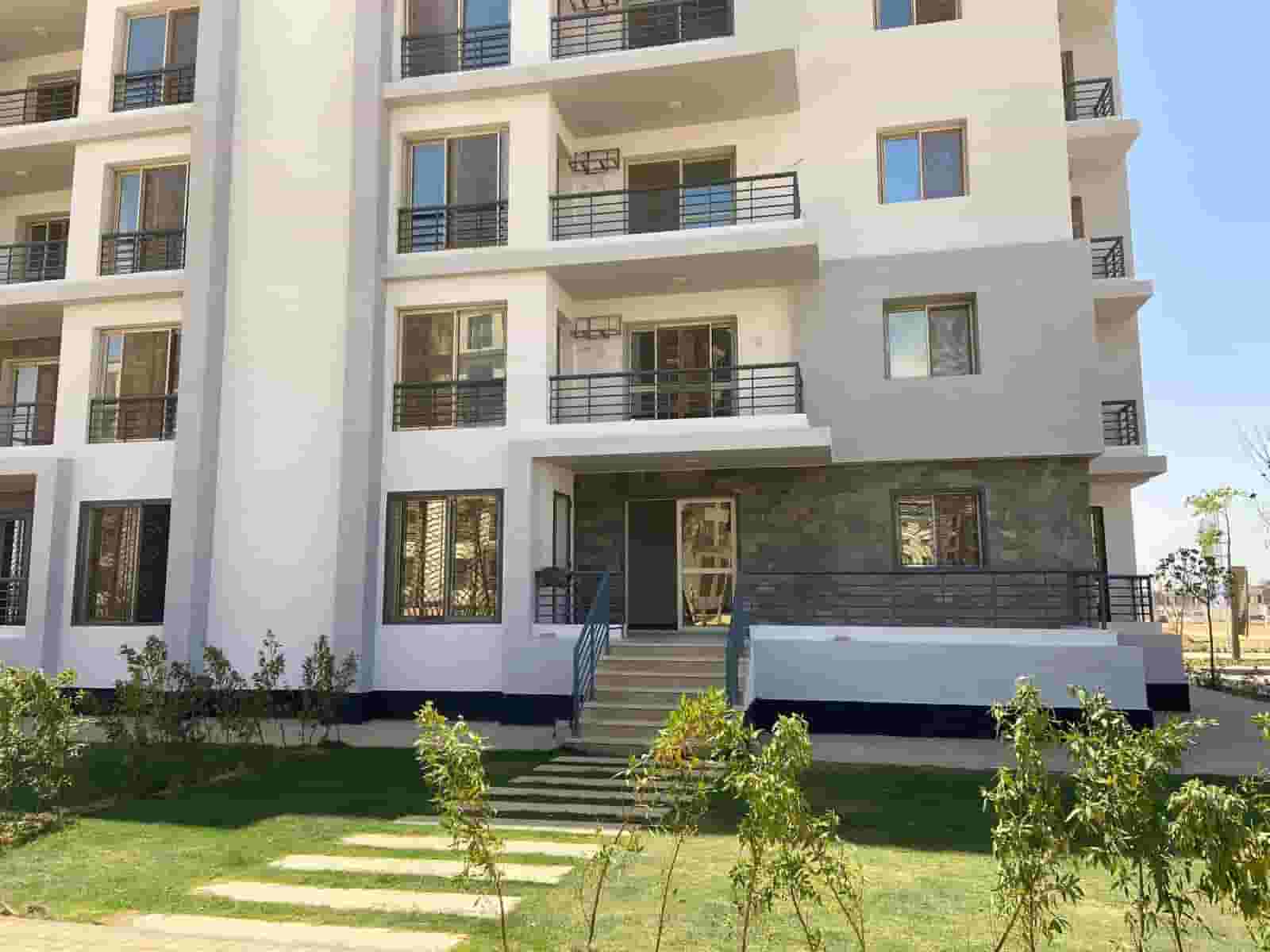 Apartment for transfer in a compound in front of Zed Towers
