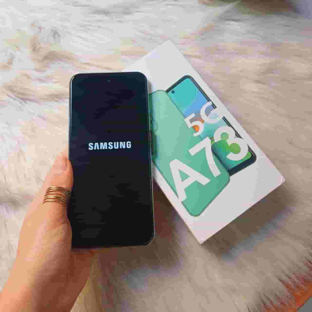Samsung Galaxy 73