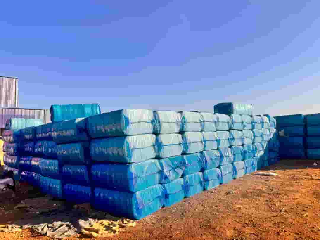 There is first grade Egyptian cotton for export with all quality certificates