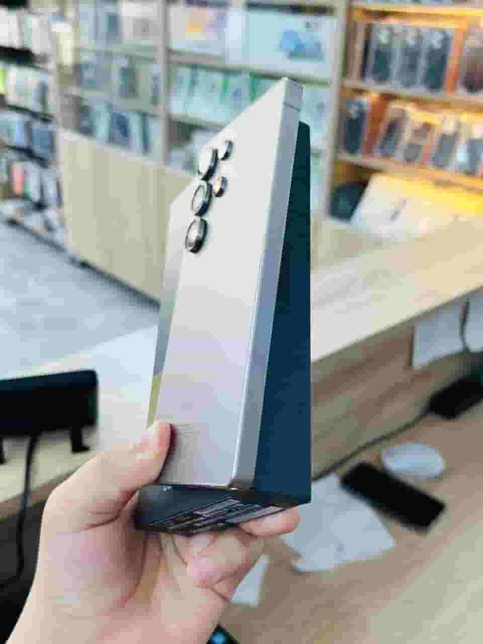 Discount on the two Samsung Galaxy S25 Ultra