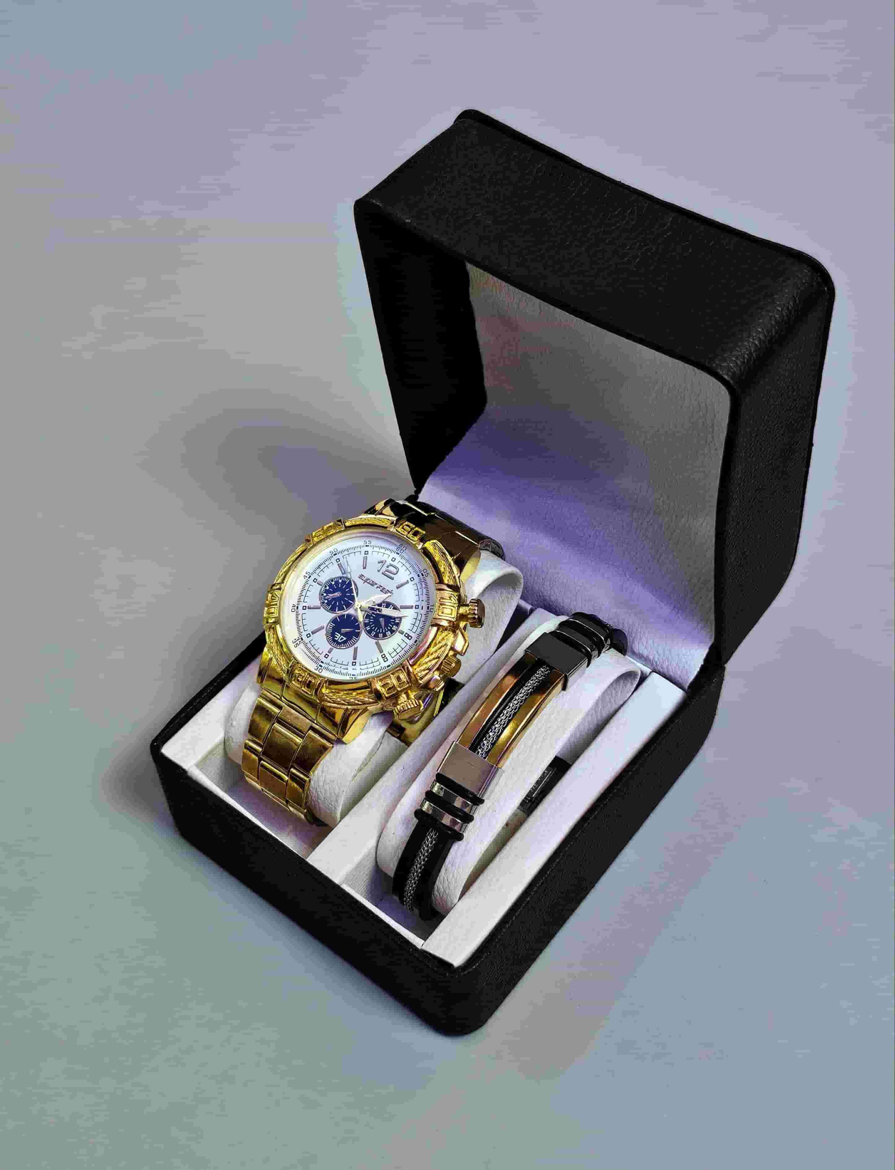 طقم الساعة والأنسيال 