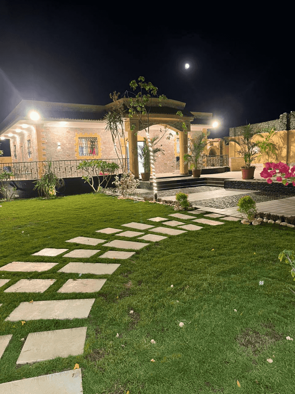 شاليه للبيع في الريف الاوروبي  