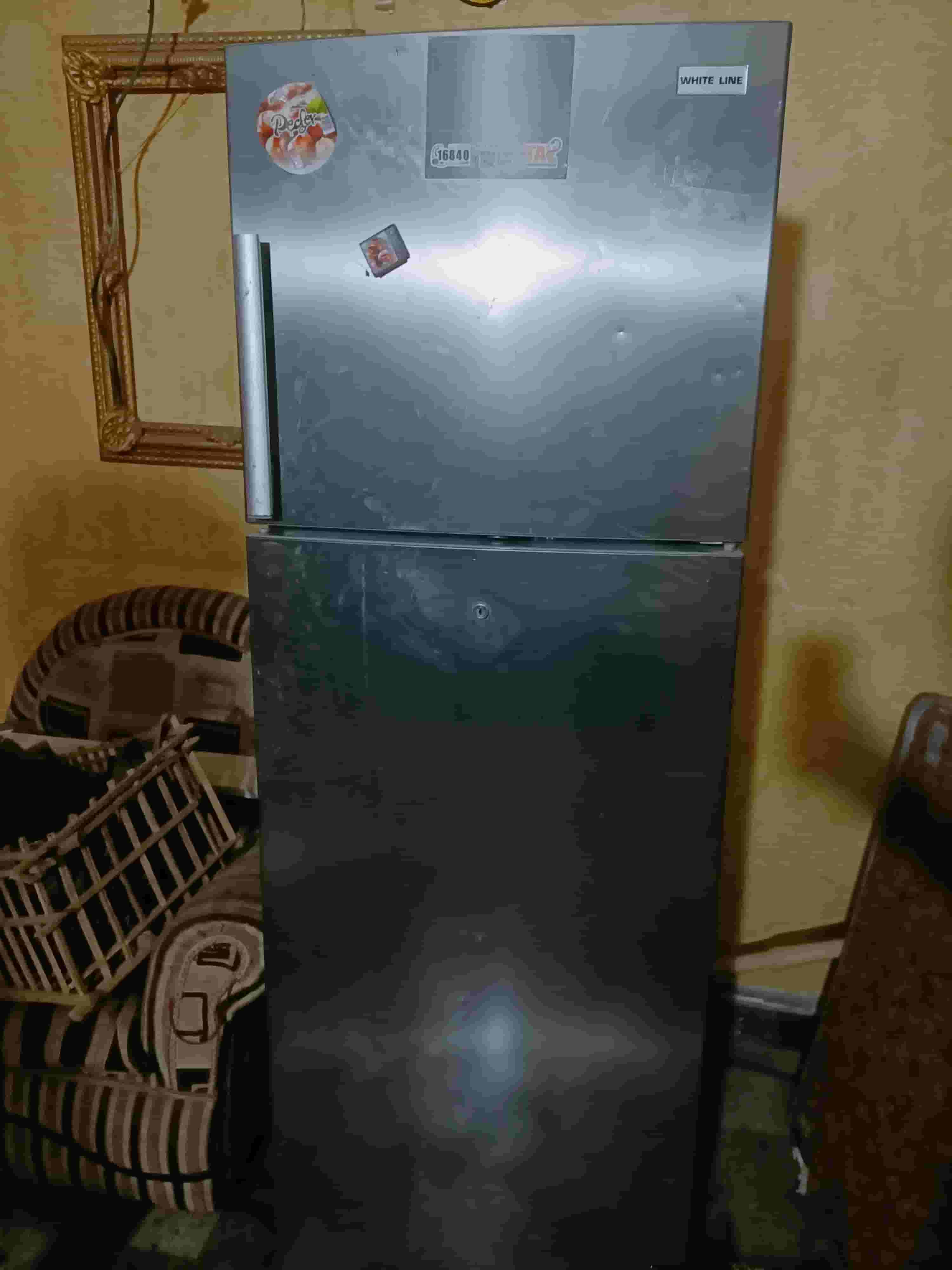 ثلاجة للبيع