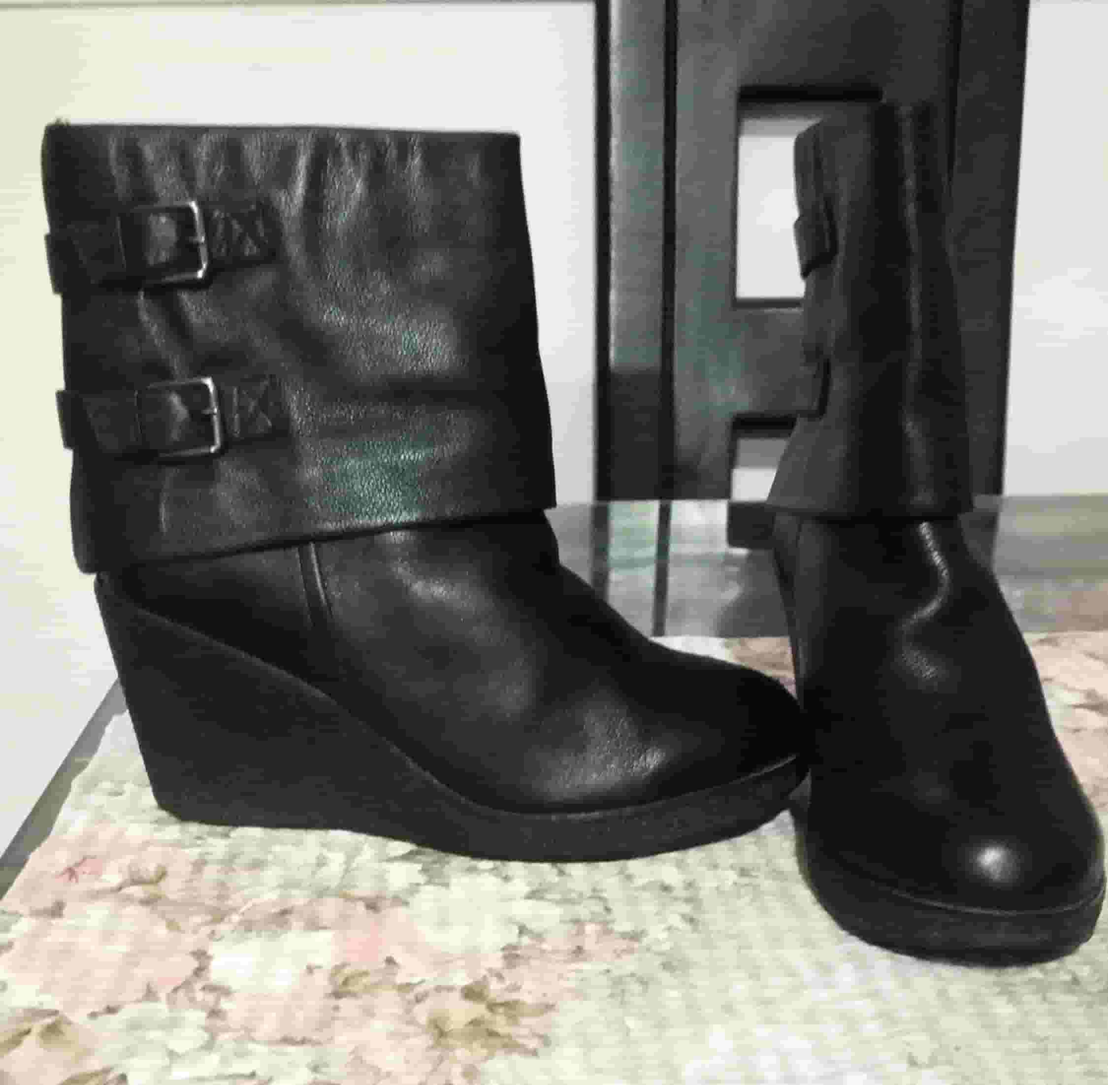 Italian half boot black