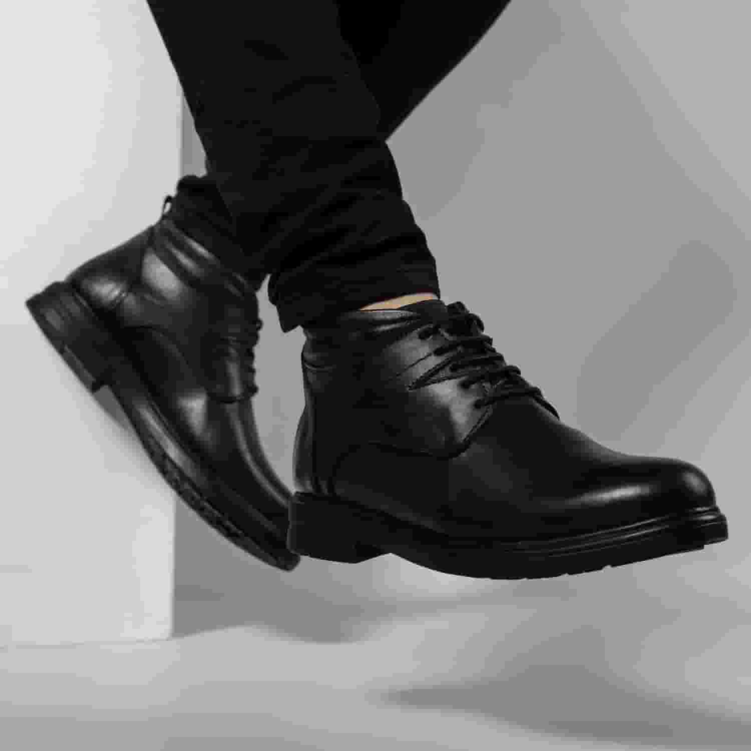 Half shoe model M30