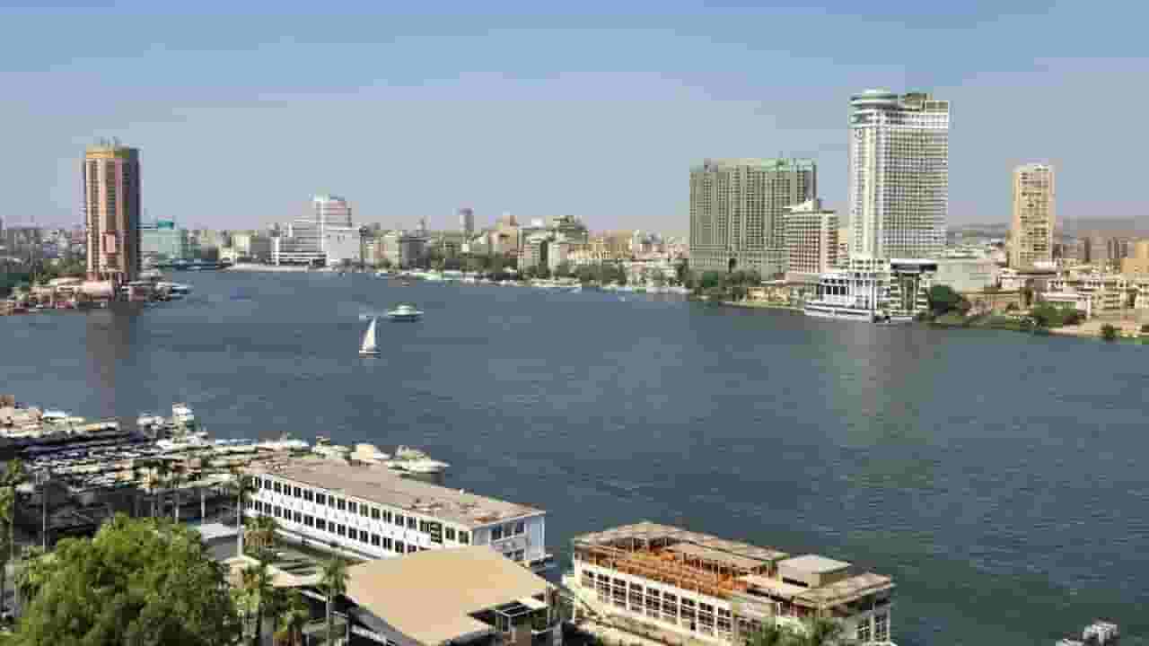 للبيع شقة 250م² بالدقي على النيل مباشرة