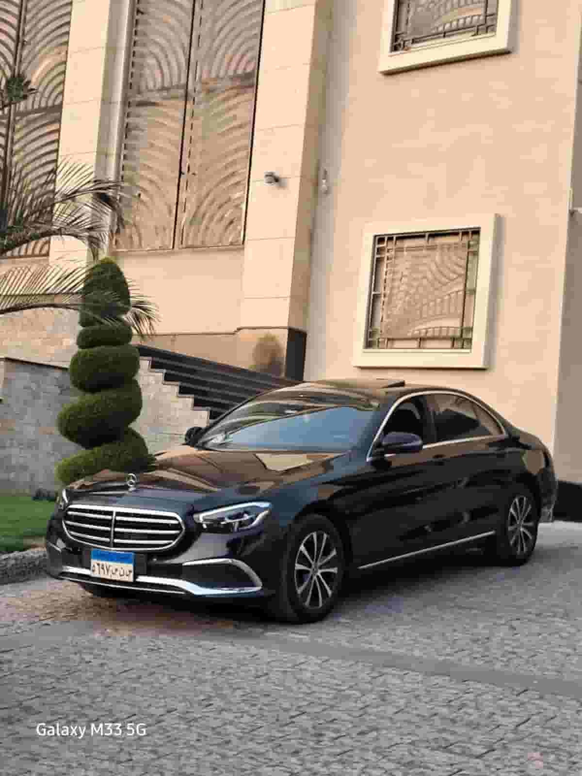 احجز سيارة مرسيدس للسياحة او الزفاف شركة القاهرة ليموزين