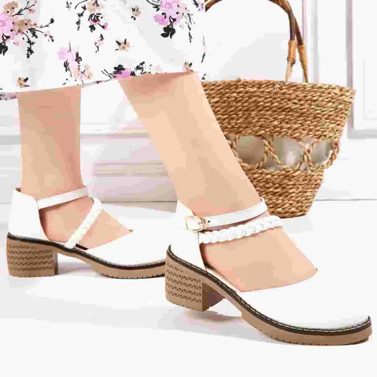 Women's leather shoes