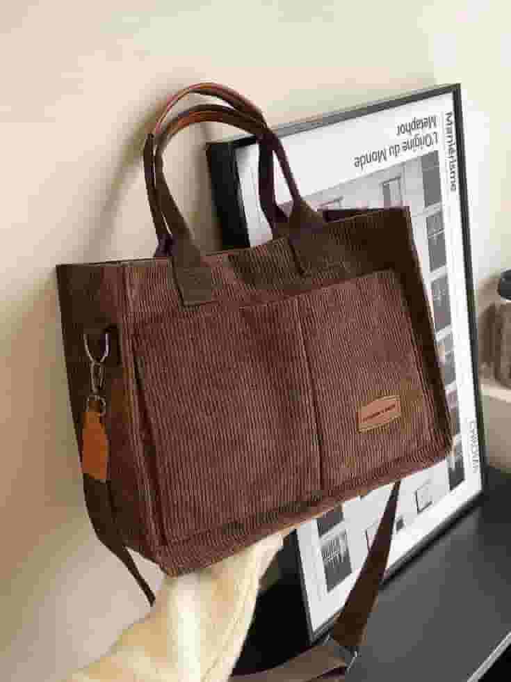 Very chic bags for women