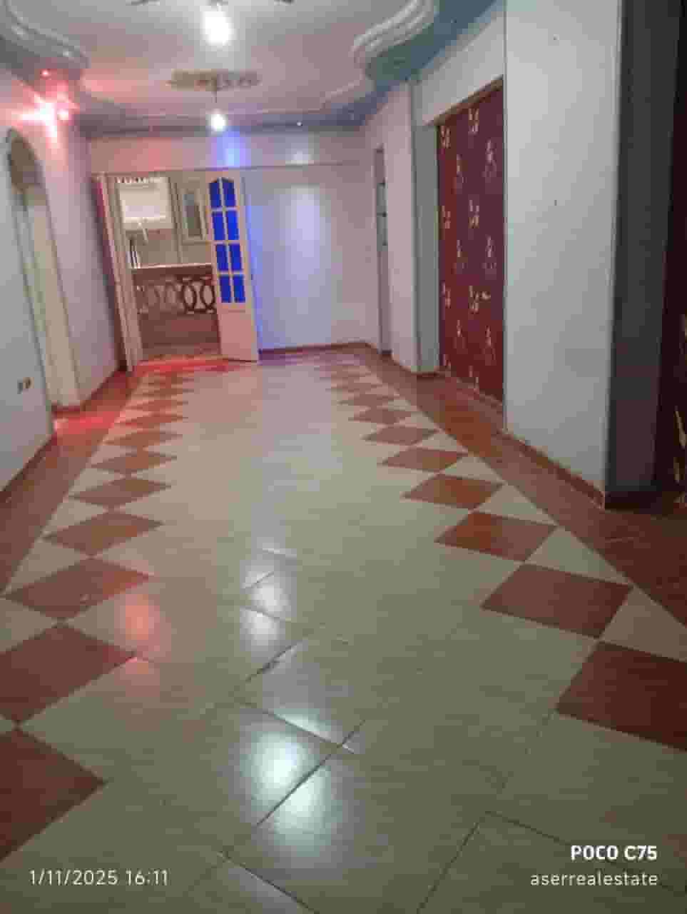 شقه(90م)للايجار بسيدي بشربحري جانبي شارع محمد نجيب