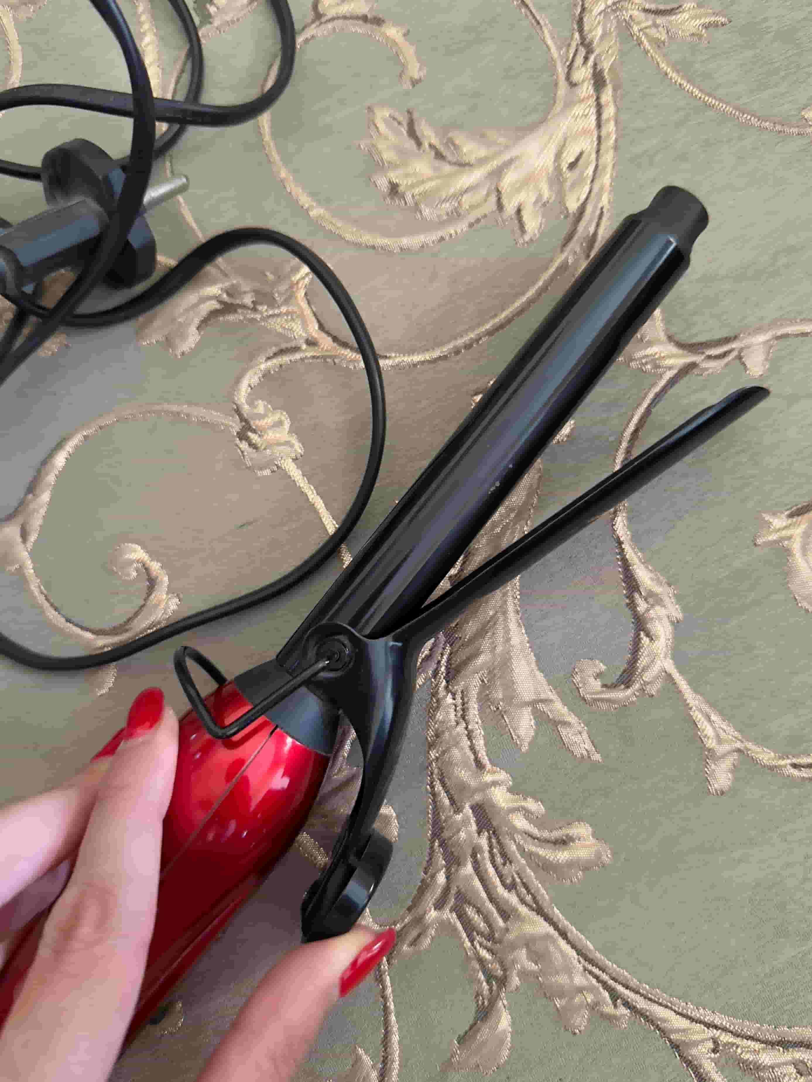 مكواة تجعيد الشعر 