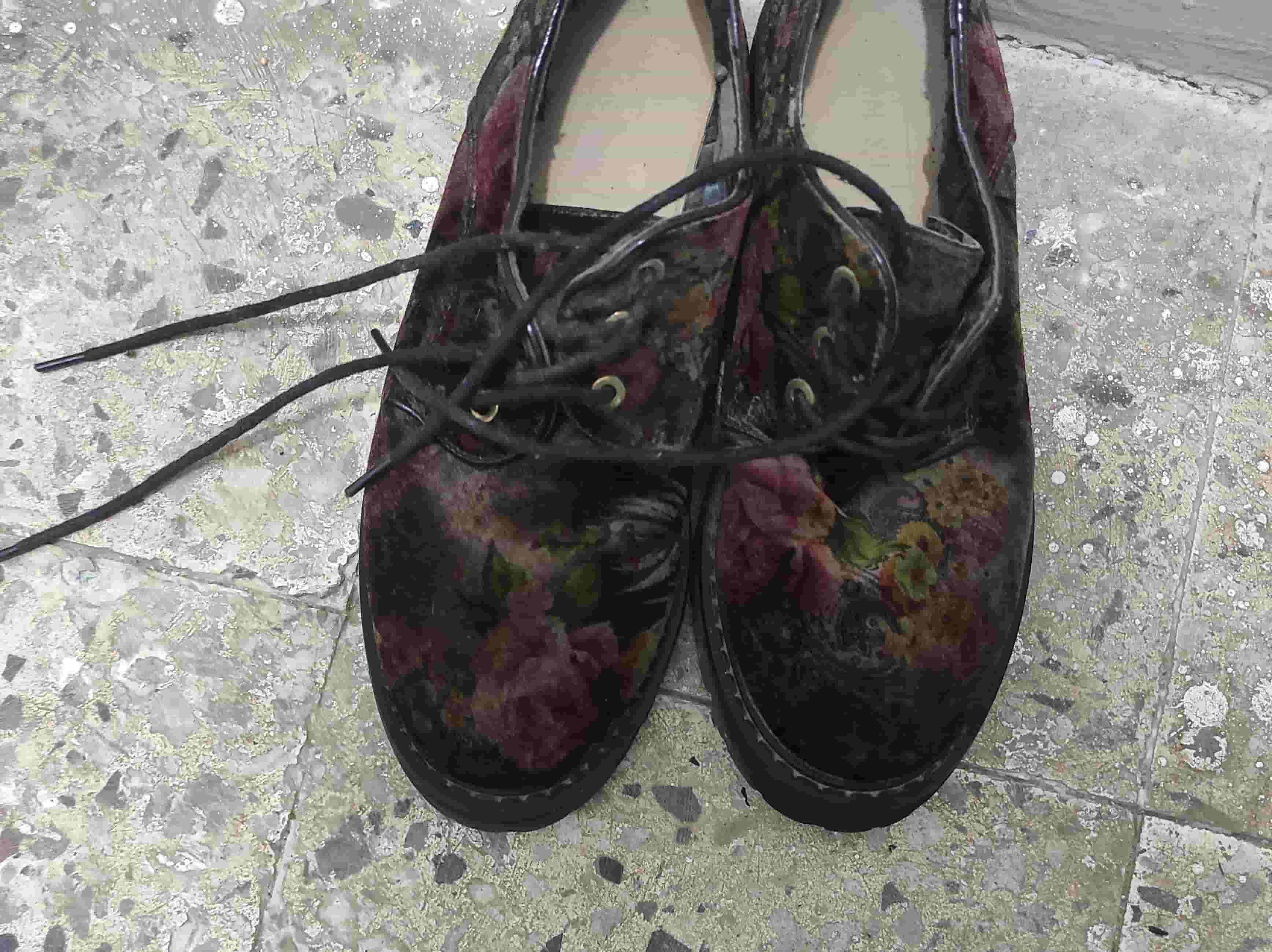 حذاء كلاسيك