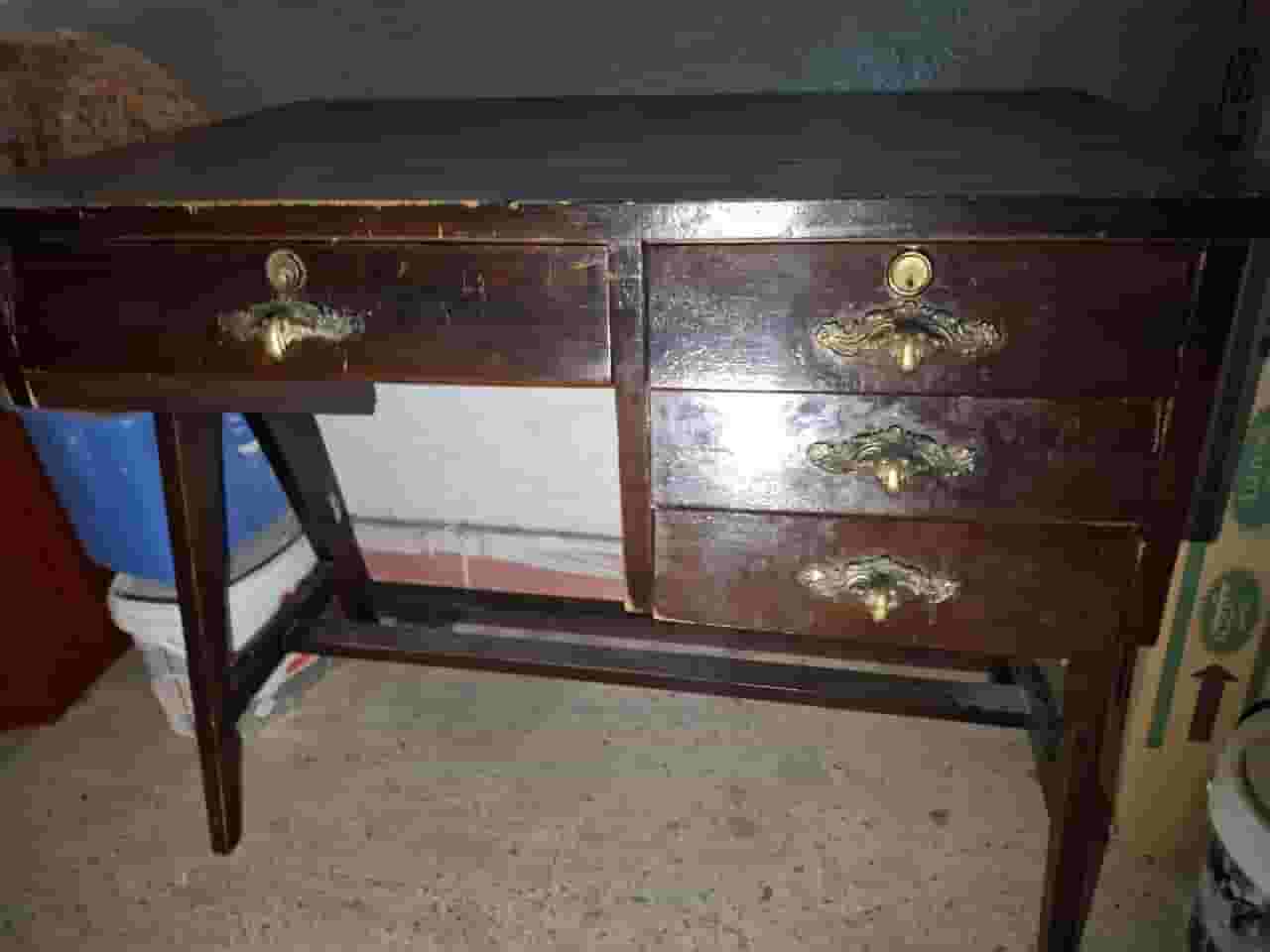 اثاث مستعمل