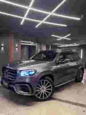 Mercedes GLS 580 2025