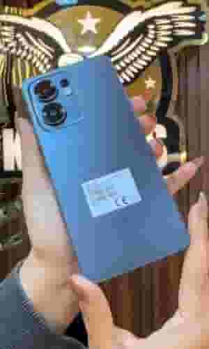 *انطلق في عالم الابداع مع OPPO Reno 13 pro هاتف ذكي متكامل يتيح لك إنشاء محتوي رائع👏🏻🥳👌🏻🥰🤩🌻*
 
 *OPPO Reno 13 pro🎤🍩*