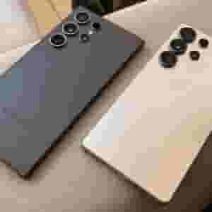 “*Get ready for the future with the Samsung Galaxy S25 Ultra 😎😍 and also a gift watch for the first 100 customers 👌🤑 *