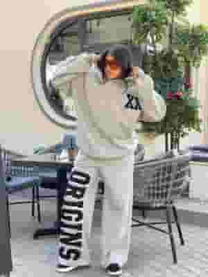 Printed two-piece suit.. Very practical ✨️🤍🤍🤍