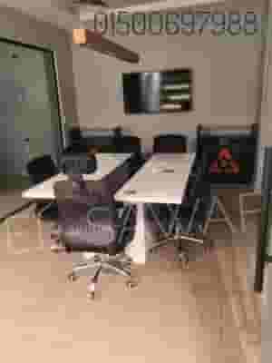 ترابيزة اجتماعات اكليريك