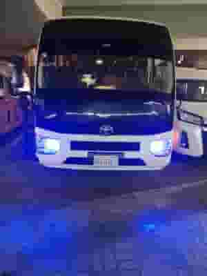 ايجار ميني باص تويوتا كوستر 21 فرد للسفر