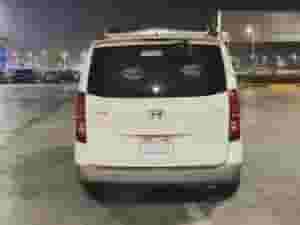 إيجار سيارة هيونداي H1 فان عائلية بالسائق، موجه للعائلات ومناسب للرحلات والتنقلات:01099552706 https://rentcarsegypt.com/