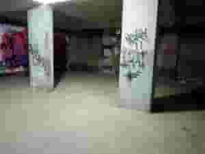 للبيع مخزن 110 متر بشارع 17