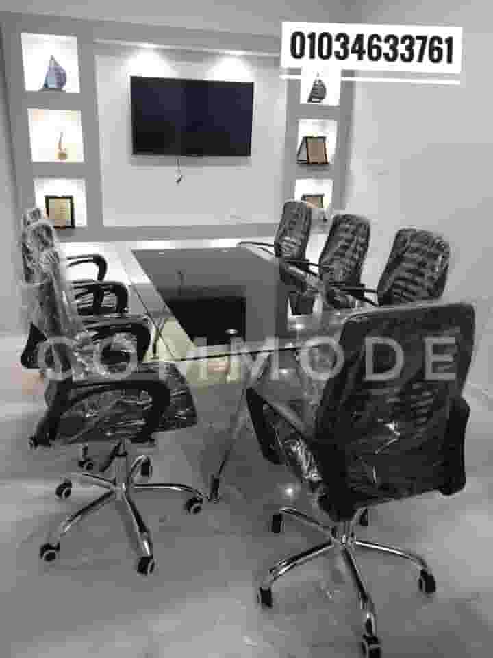 Shatterproof security glass meeting table