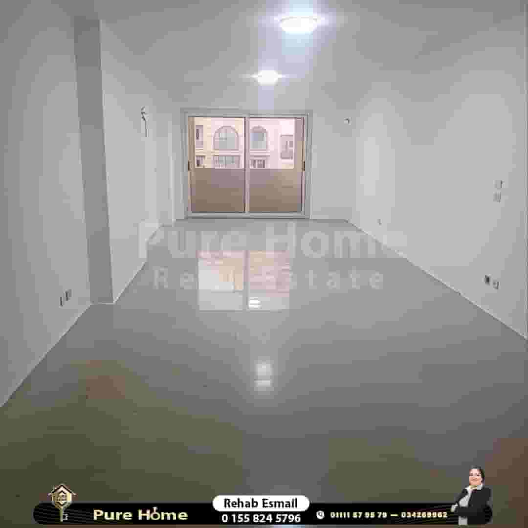 مقر اداري للايجار -سموحة - شارع فوزي معاذ الرئيسي