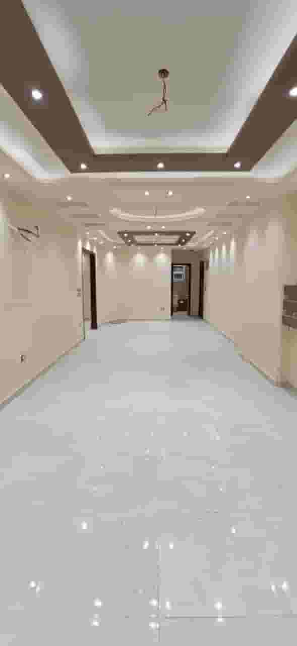 شقة للبيع 185م لعشاق ميامى خطوات من البحر 