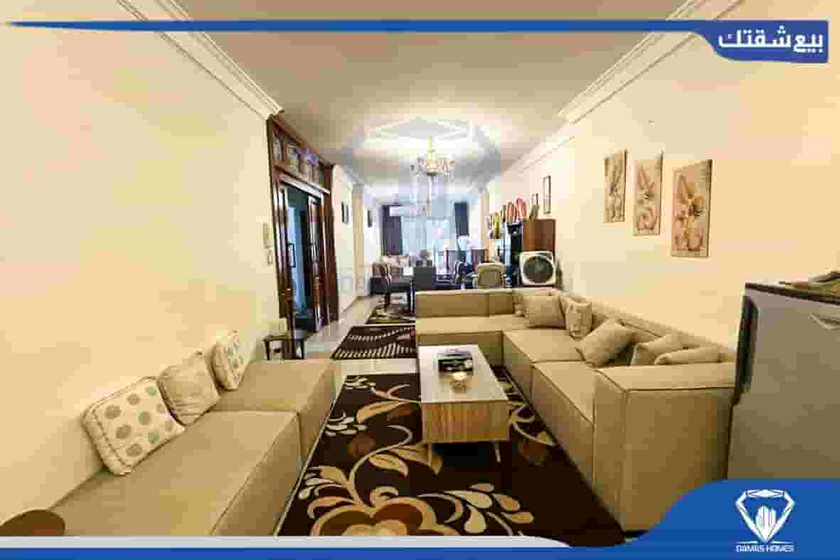 شقة للبيع 165 م كامب شيزار بالقرب من كلية الهندسة