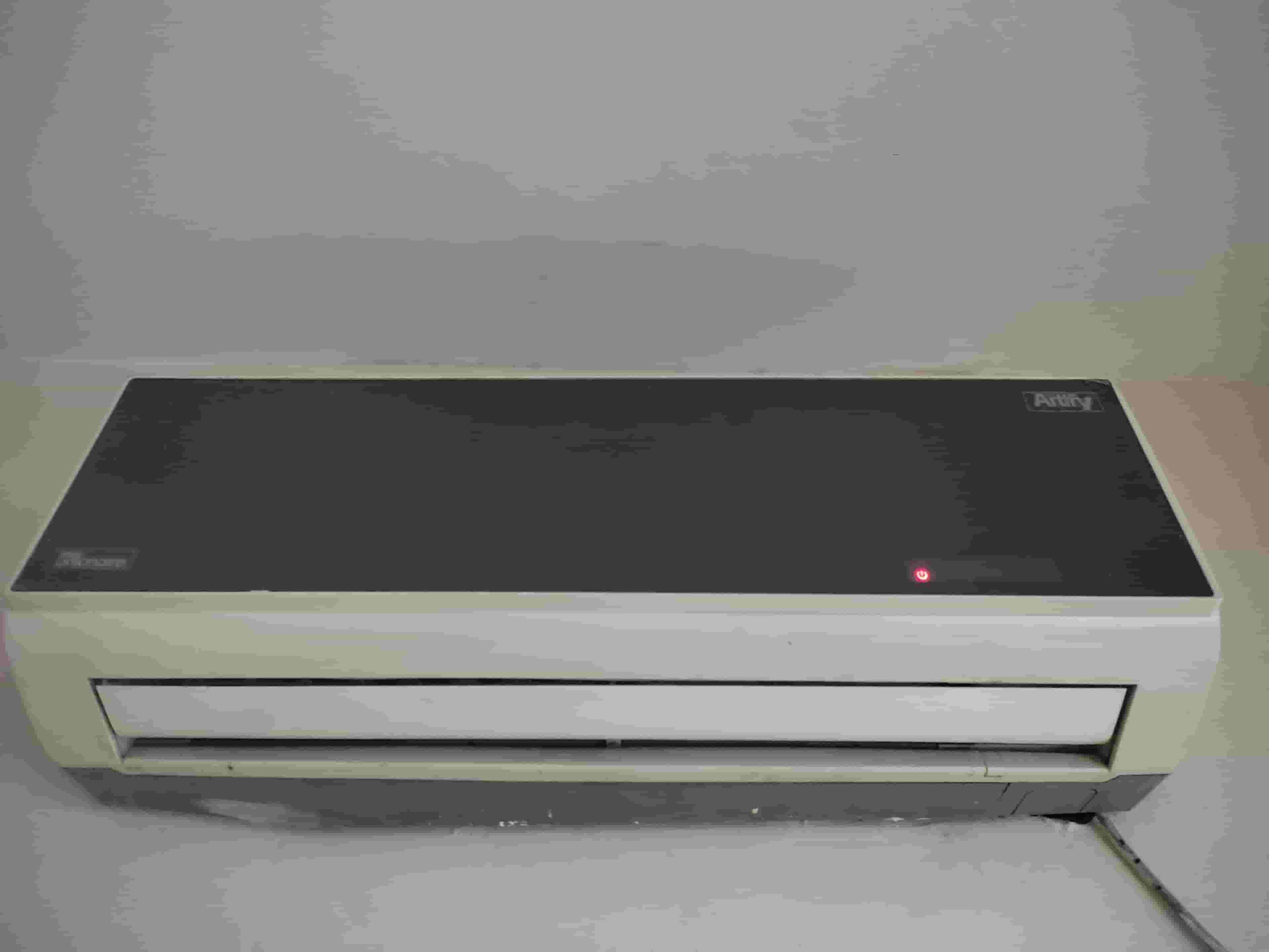 Unionaire Artify Air Conditioner _ Cool/Hot 1.5 HP