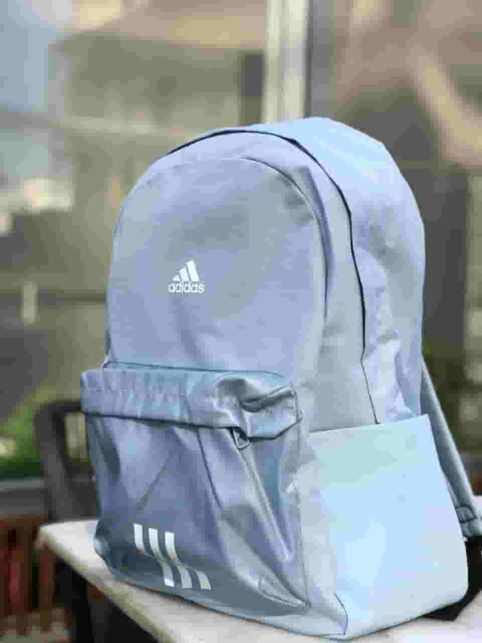 New original Adidas bag in Sreal