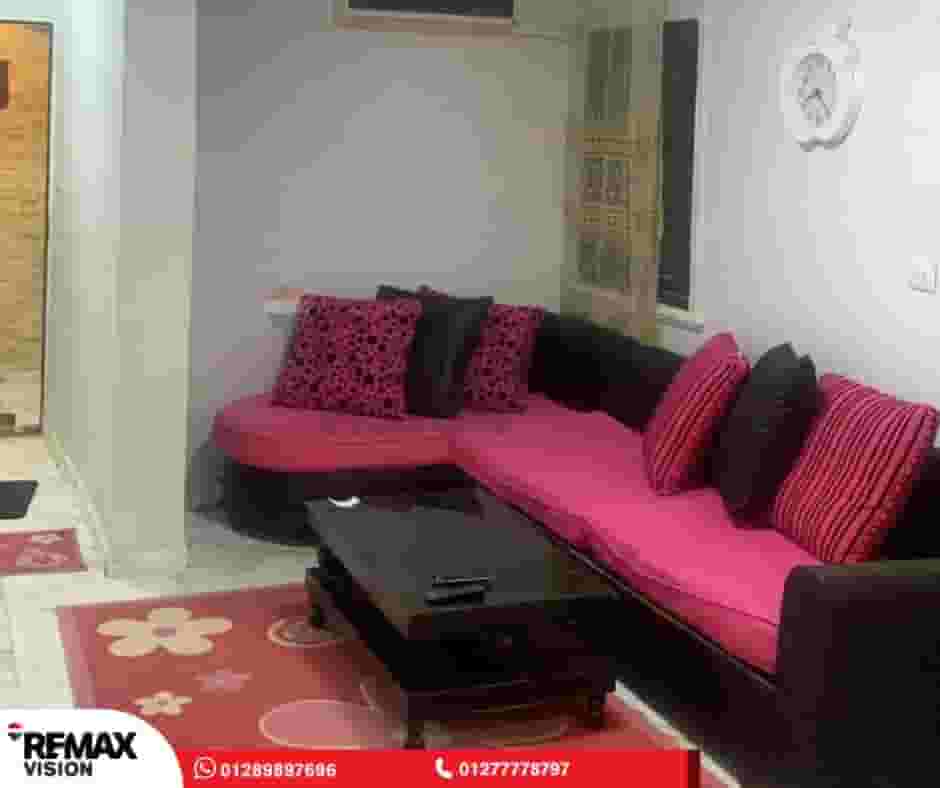 شقة 90م للايجارالمفروش – سبورتنج بحر مباشر