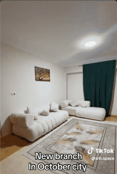 For major companies, an office furnished 260 m ultra lux 