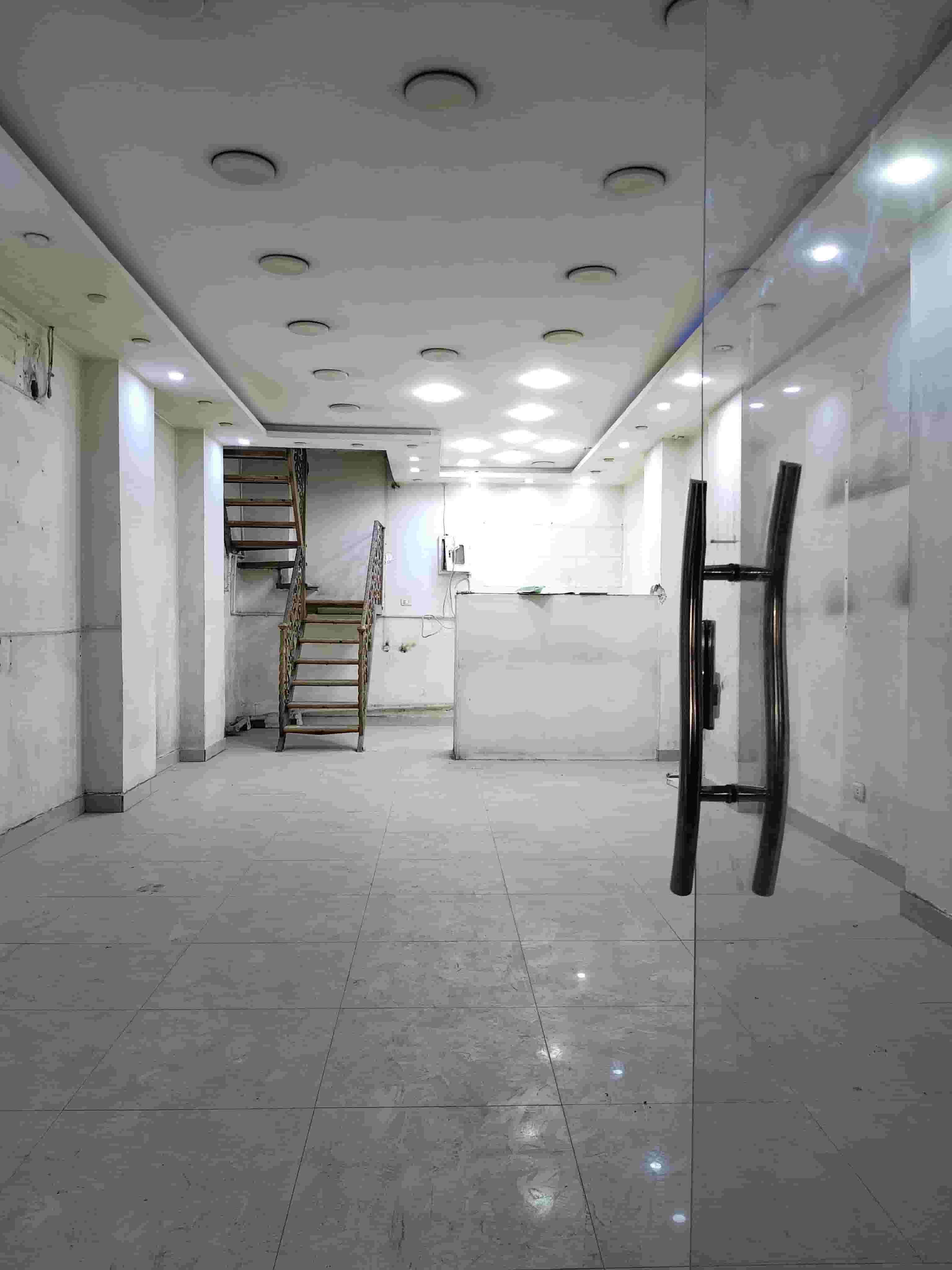 محل للايجار علي شارع عبدالناصر يصلح لاي نشاط تجاري بسيدي بشر