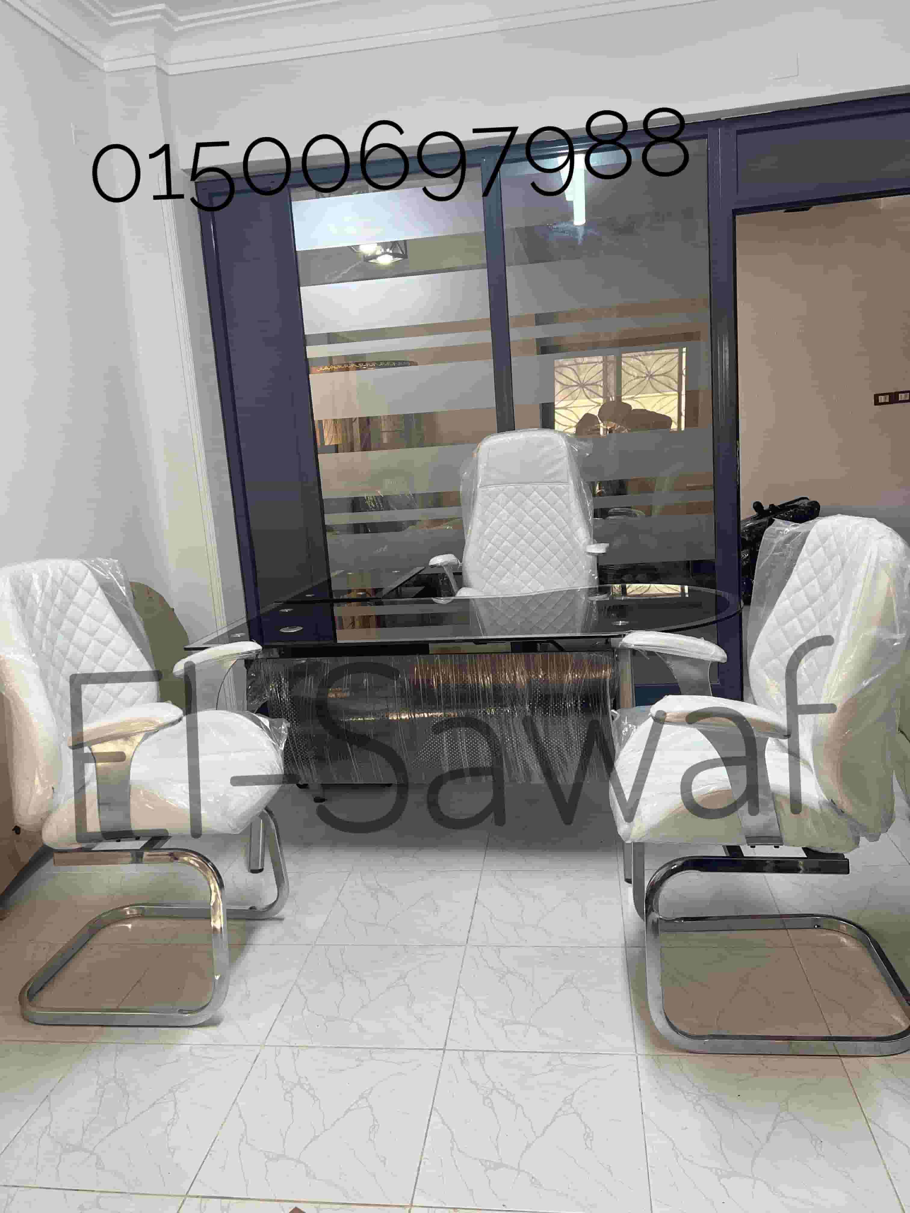 مكتب زجاج سيكوريت