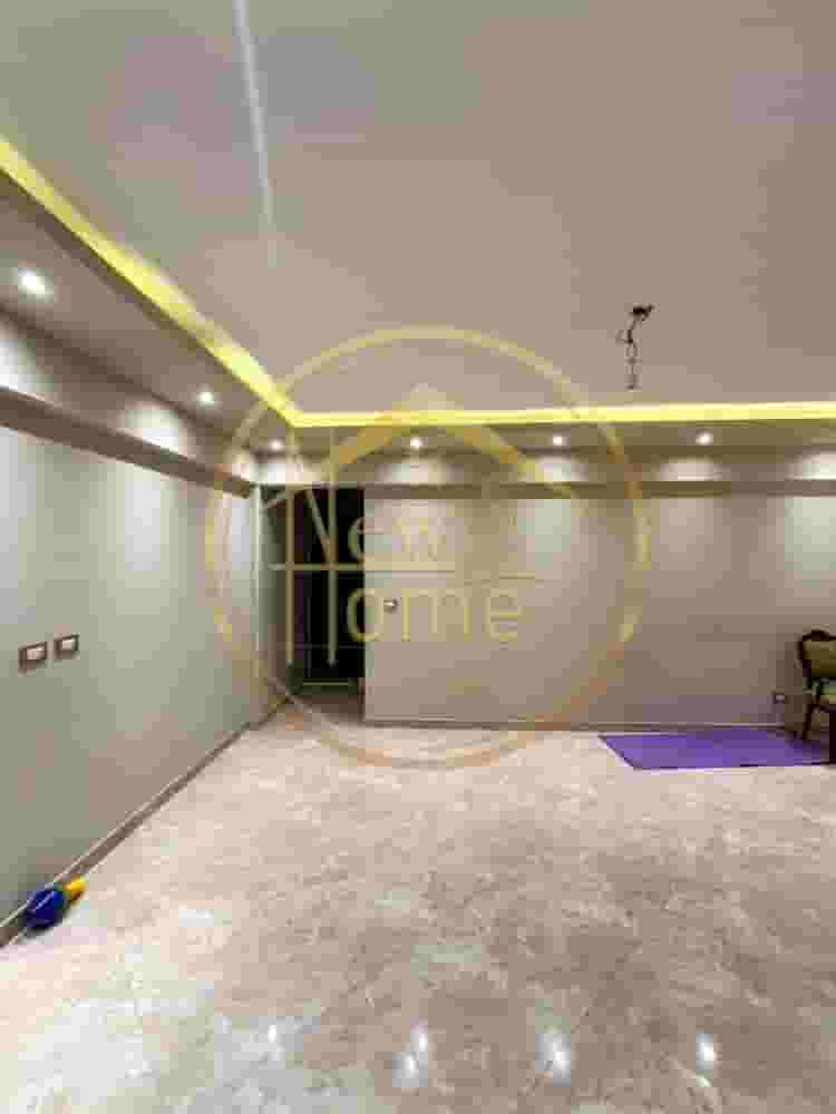 شقه 225م للبيع بسموحه