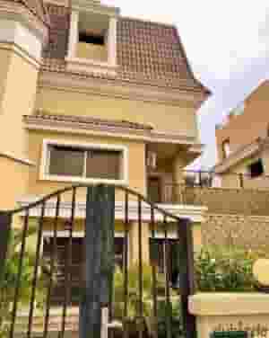 The last duplex is for sale at half the price with a discount in Cash Sur Madina