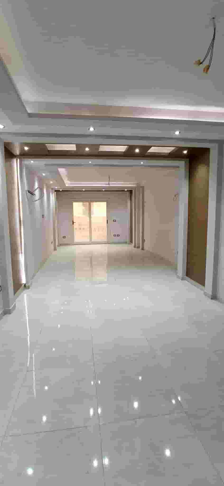 The opportunity of a lifetime has never been repeated. 165 m apartment for sale for Miami lovers, steps from the sea, and 45 main ones for investment and sophistication lovers